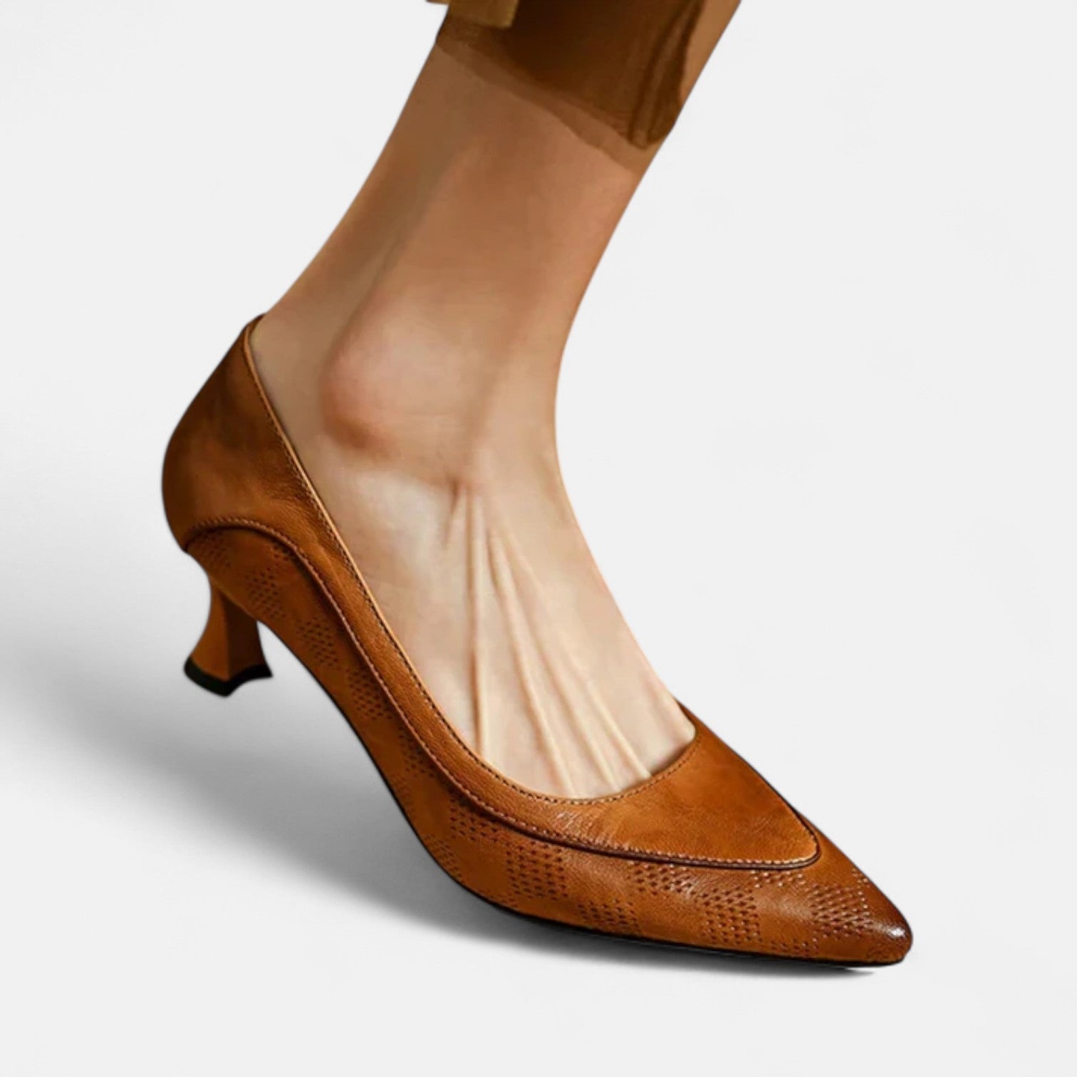 Amara | Women's Leather Kitten Heel Pumps