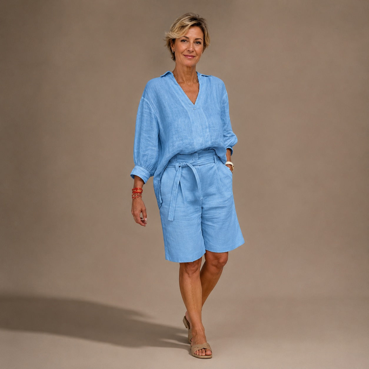 Set Marlowe™ with a Fluid Fit Shirt and Drawstring Waist Shorts