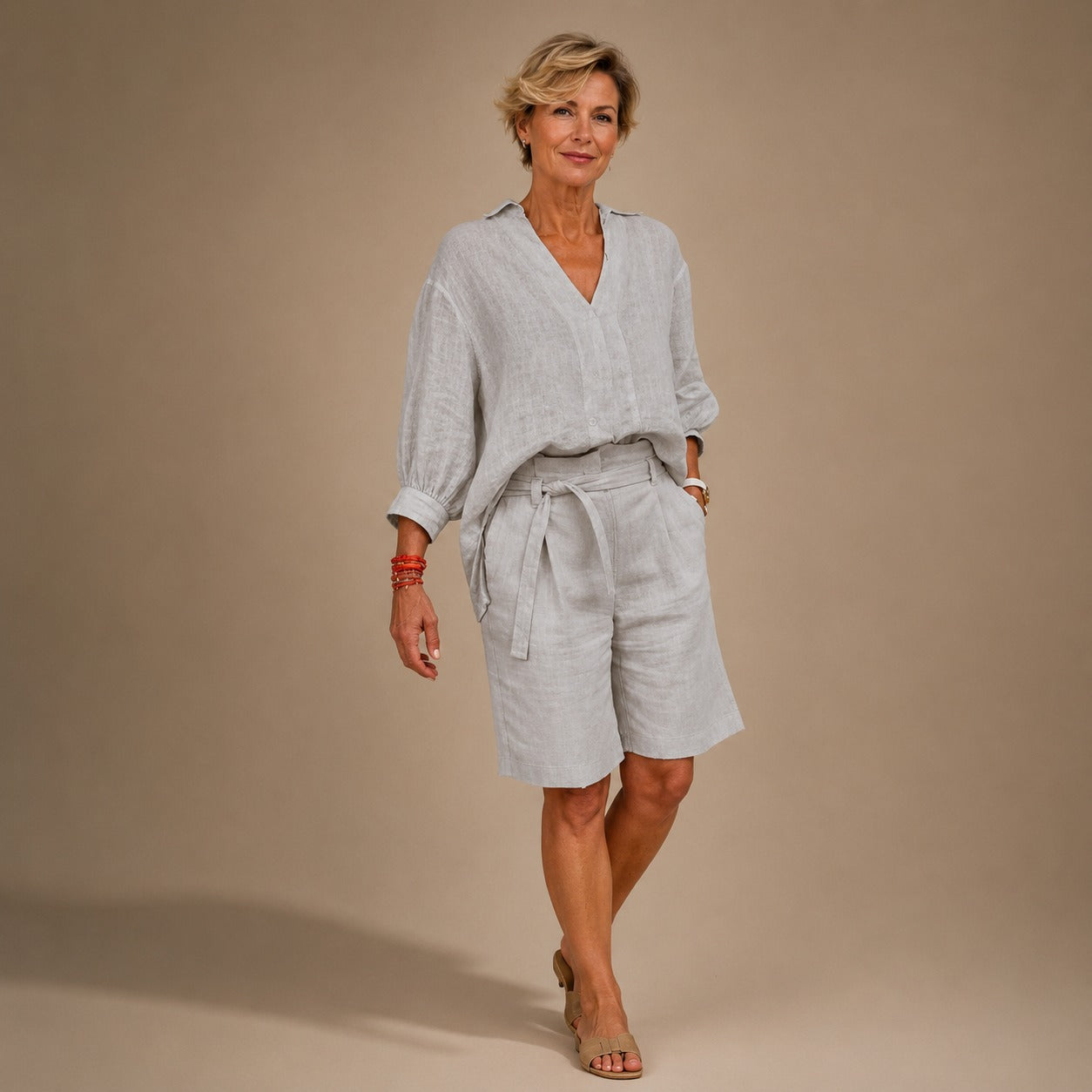 Set Marlowe™ with a Fluid Fit Shirt and Drawstring Waist Shorts