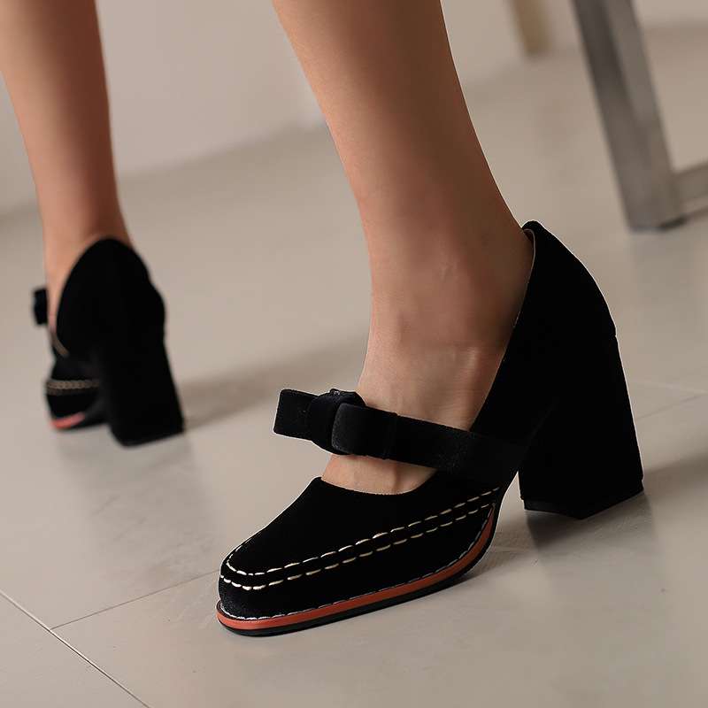 Corinna | Women's Mary Jane Block Heel Bow Pump